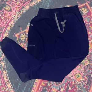 Fig’s Zamora women’s size medium in navy blue.